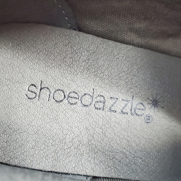 NEW! Shoe Dazzle grey wedge booties 9 - Picture 8 of 13